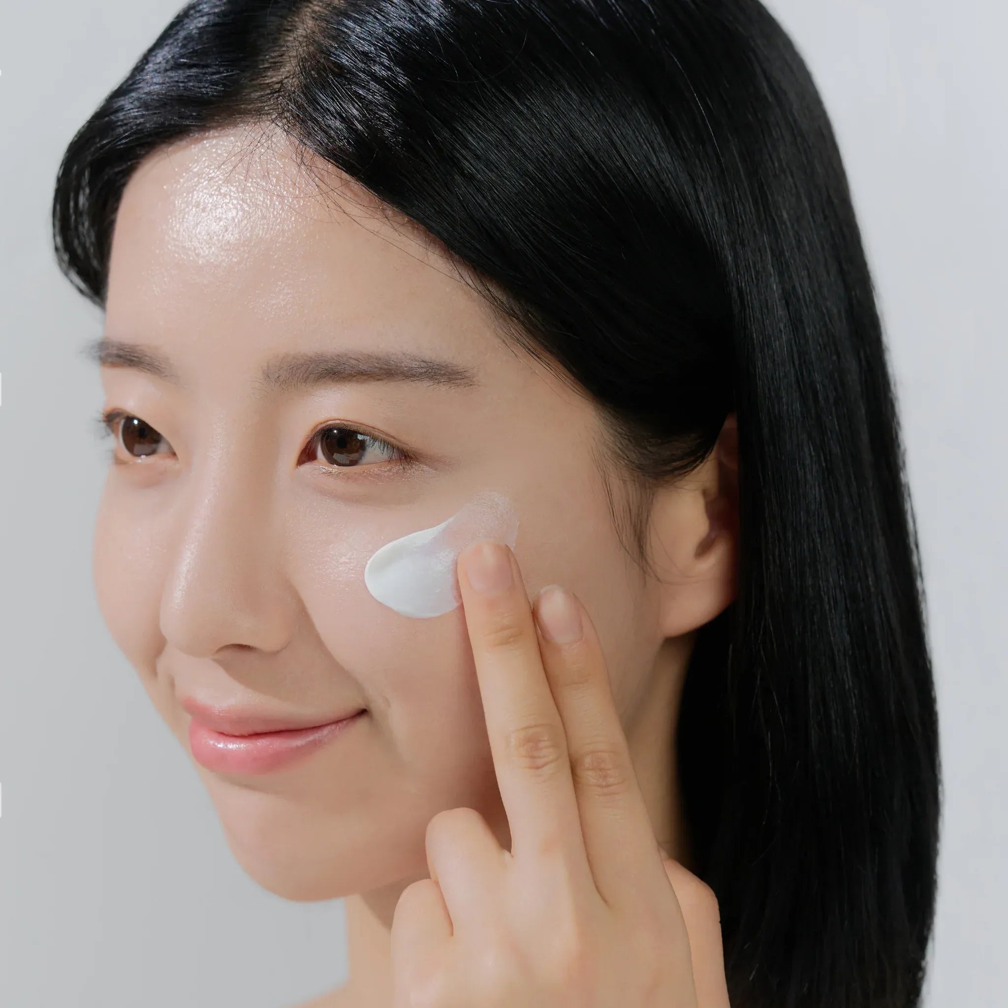 كريم الشمس سنتيلا إير-فيت من مدغشقر بعامل حماية من الشمس 30 PA+ (50 مل)